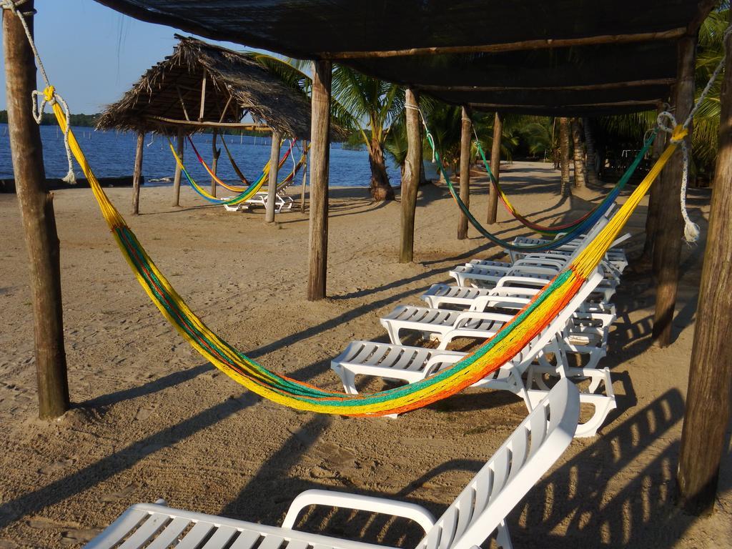 Amatique Bay Hotel Puerto Barrios Kültér fotó