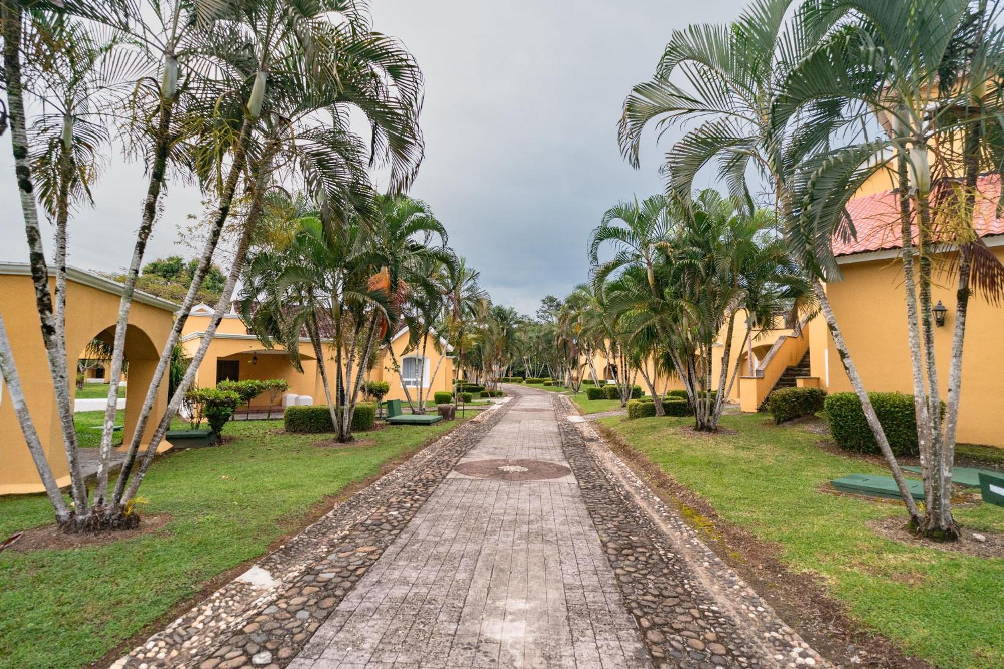 Amatique Bay Hotel Puerto Barrios Kültér fotó