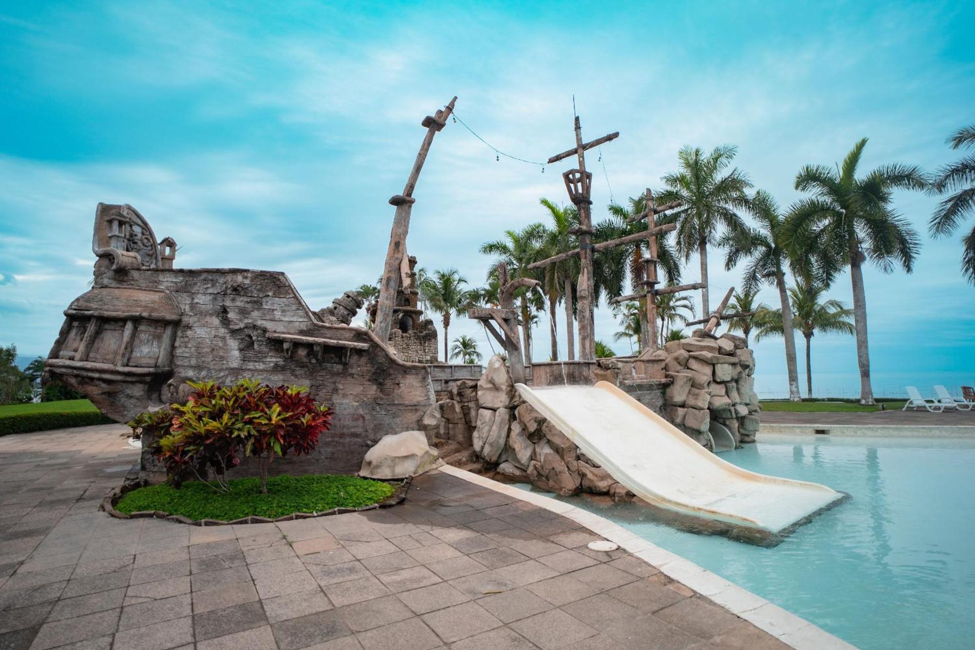Amatique Bay Hotel Puerto Barrios Kültér fotó